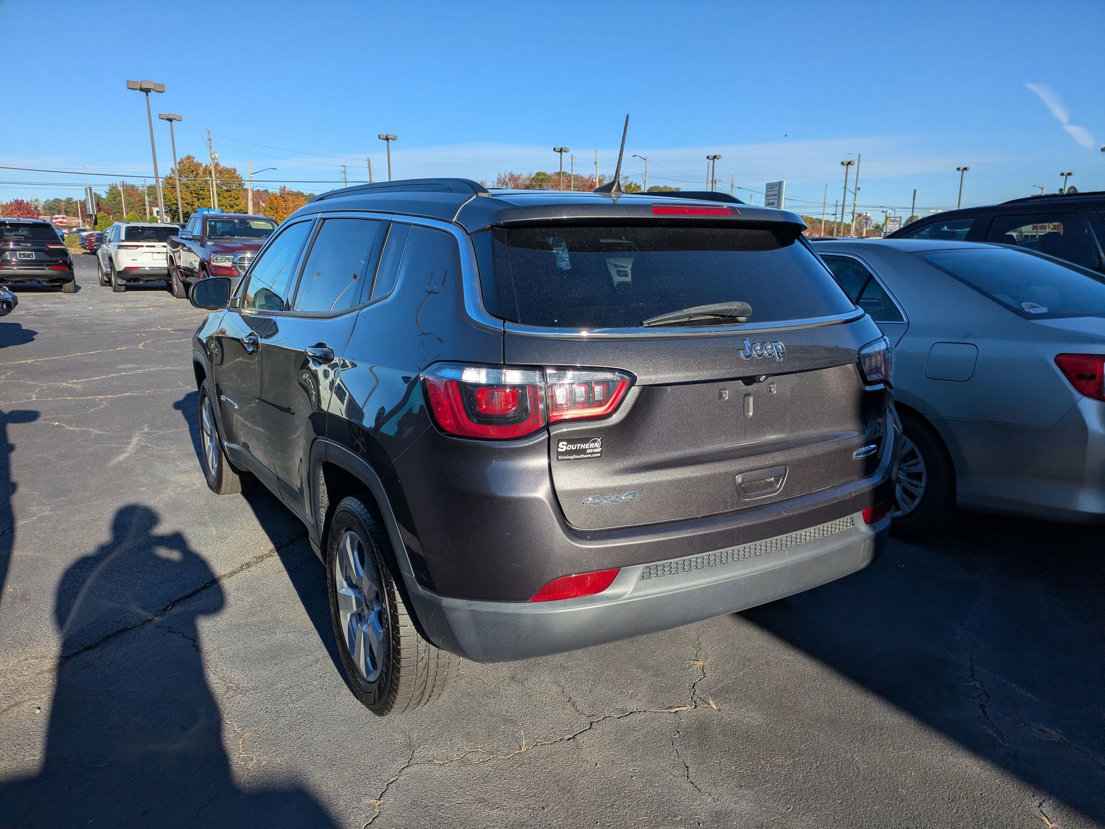 2019 Jeep Compass Latitude photo 2