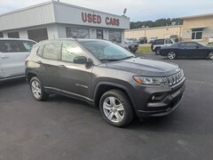 2022 Jeep Compass Latitude SUV