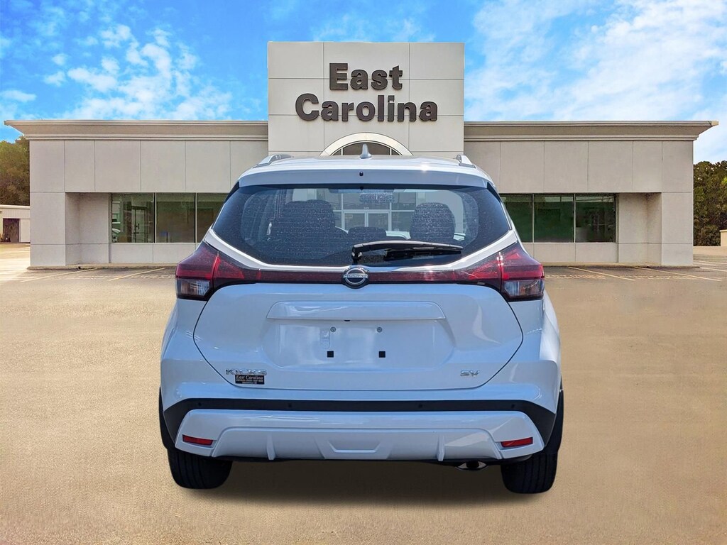 Used 2023 Nissan Kicks SV SUV