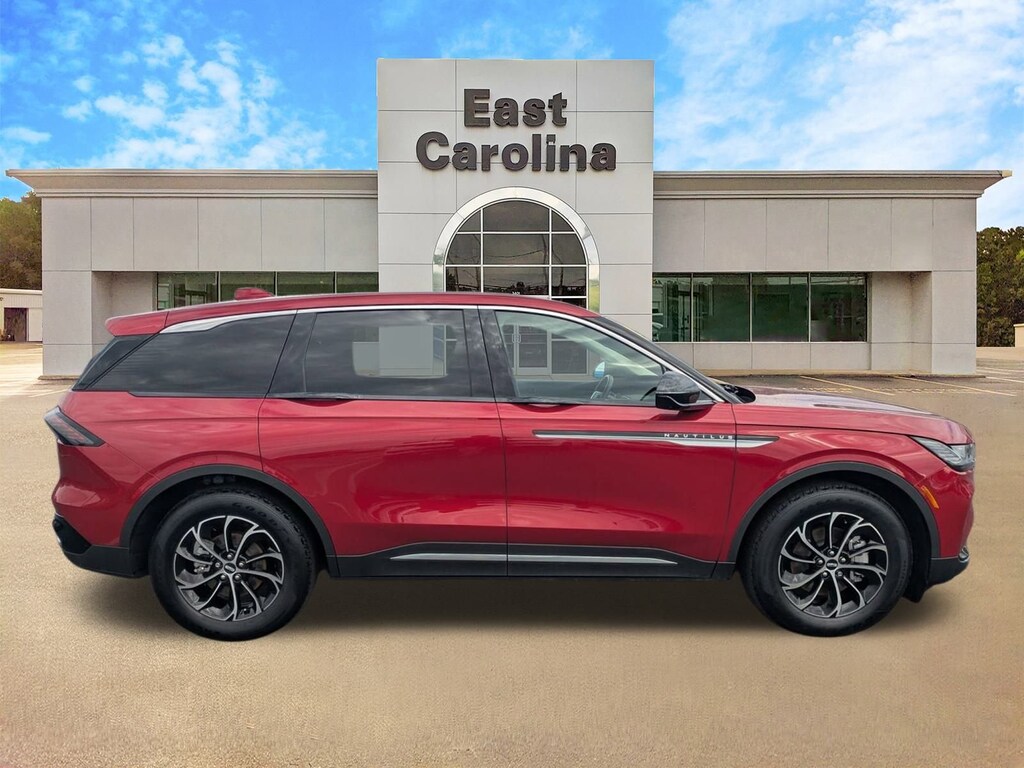 Used 2025 Lincoln Nautilus Premiere SUV