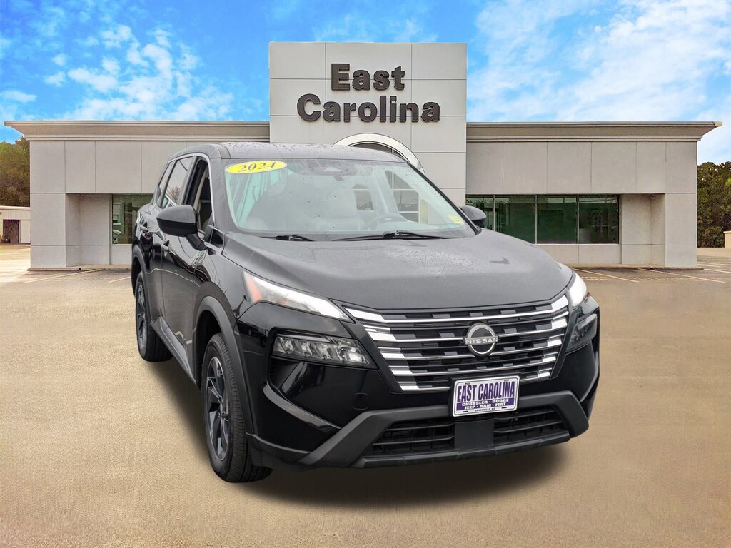 Used 2024 Nissan Rogue SV SUV