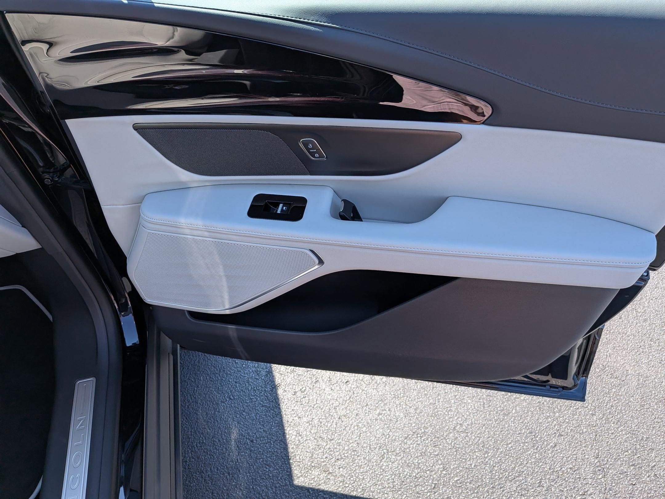 2026 Lincoln Nautilus Premiere - Photo 36