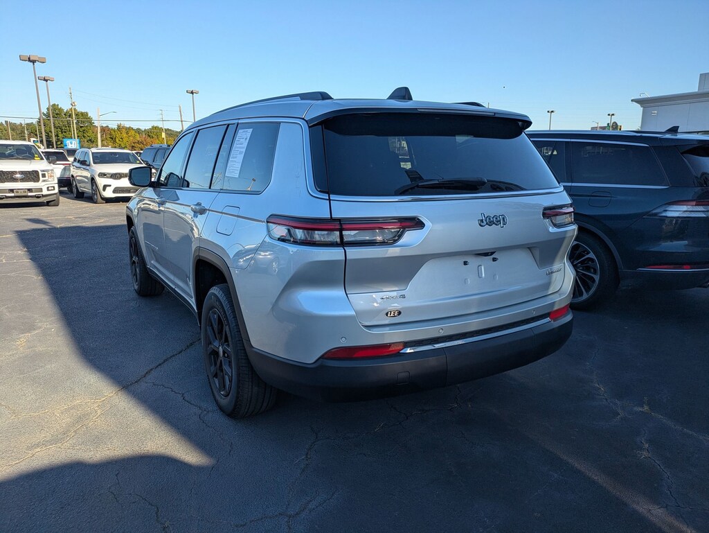 Used 2022 Jeep New Grand Cherokee Limited SUV