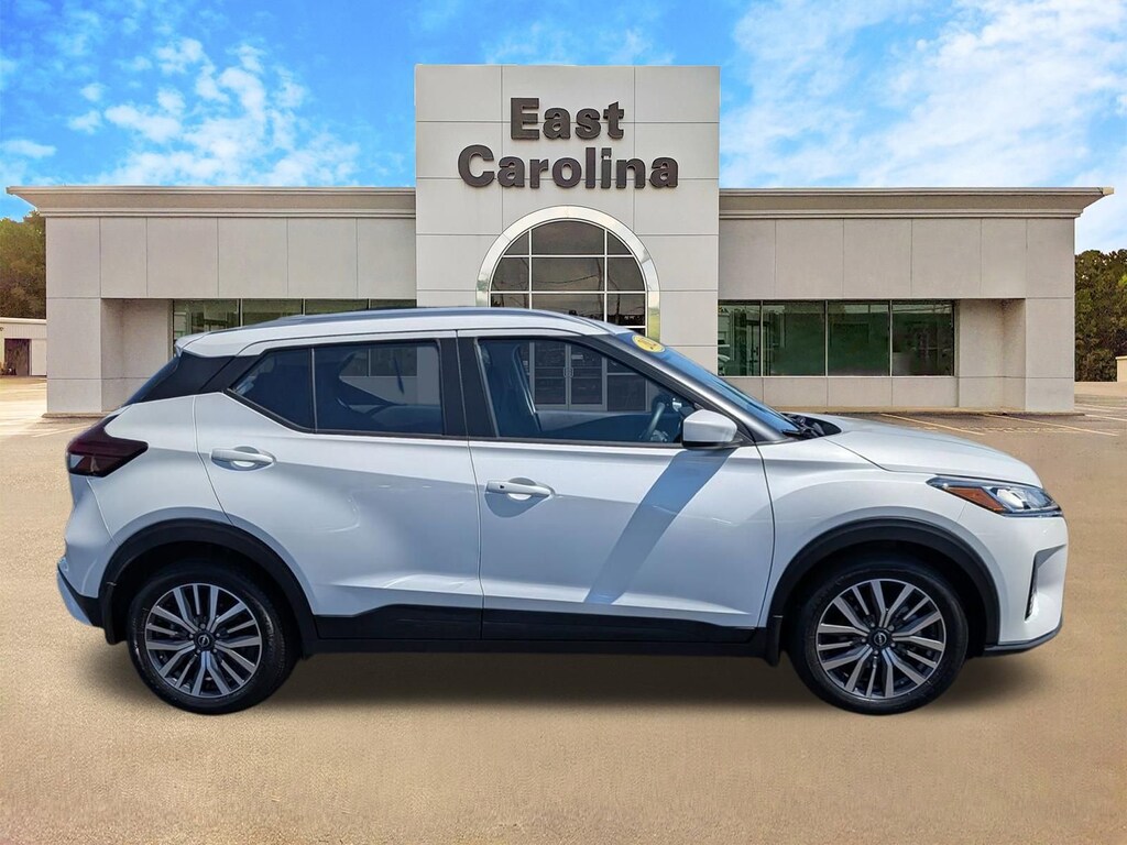 Used 2023 Nissan Kicks SV SUV