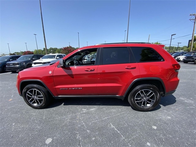 Used 2018 Jeep Grand Cherokee Trailhawk with VIN 1C4RJFLG1JC352214 for sale in Knoxville, TN