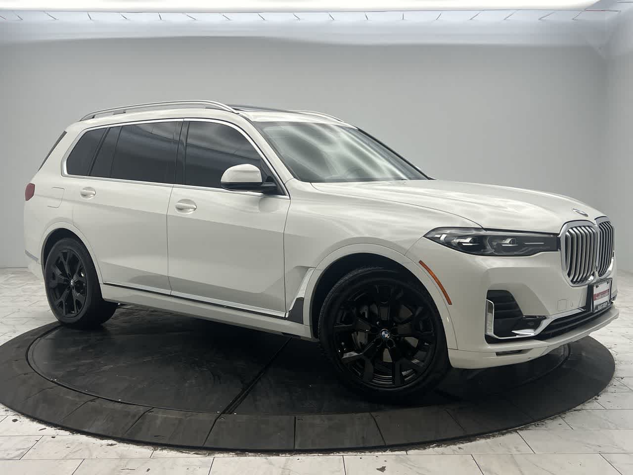 2021 BMW X7 xDrive40i's photo