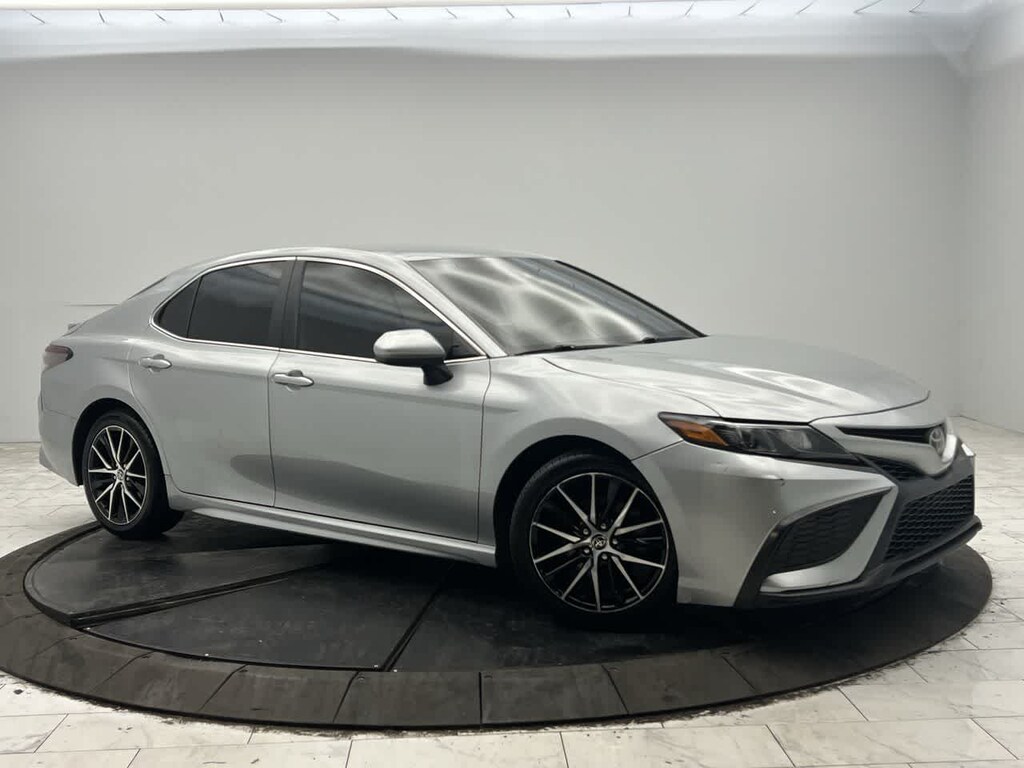 Used 2021 Toyota Camry SE Auto (GS)
