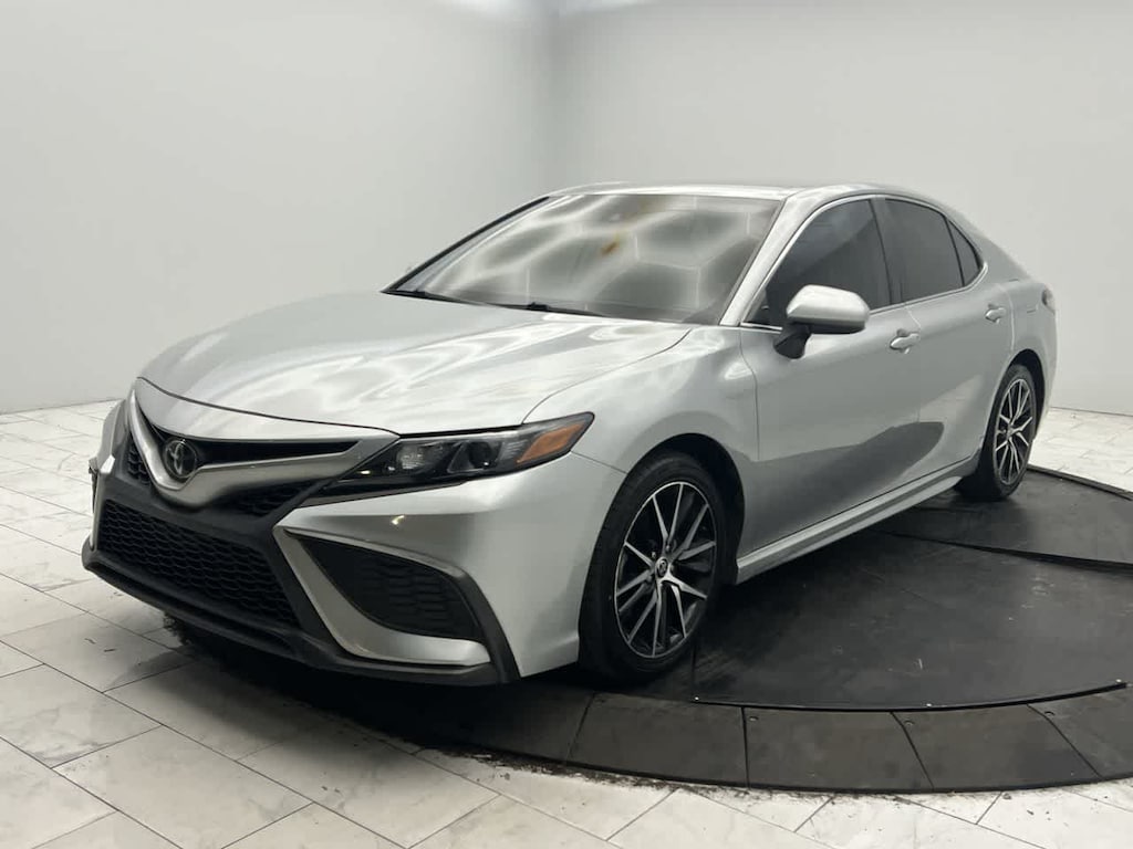 Used 2021 Toyota Camry SE Auto (GS)