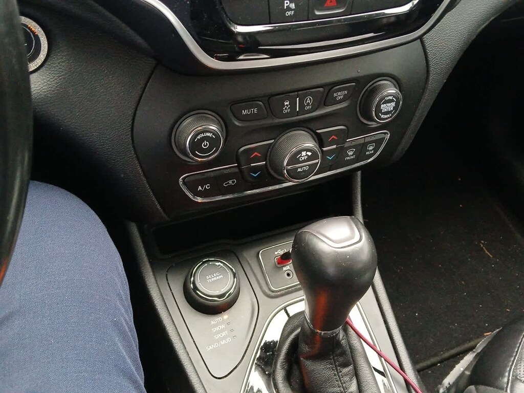 Used 2020 Jeep Cherokee Limited 4x4