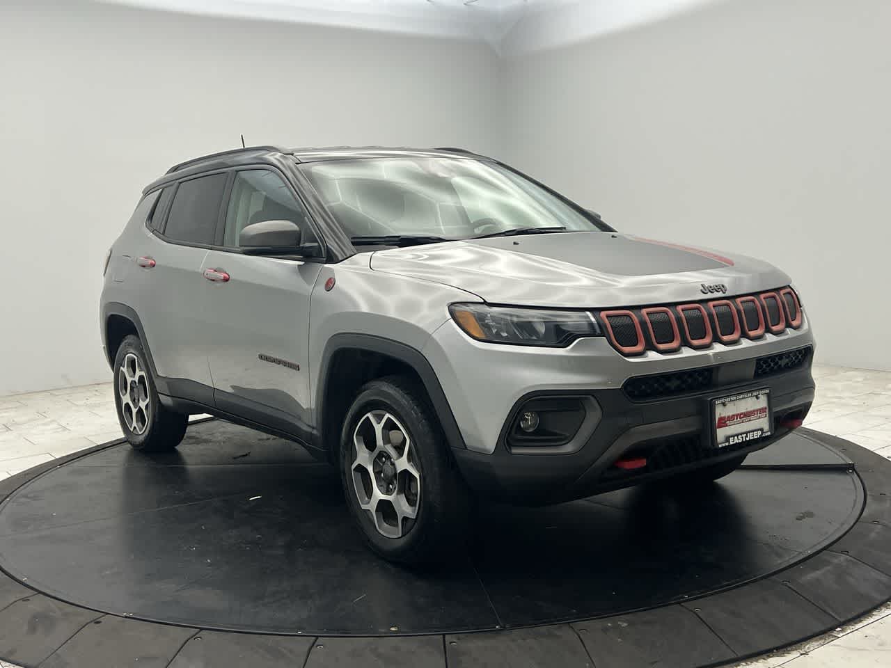 2022 Jeep Compass Trailhawk photo 2