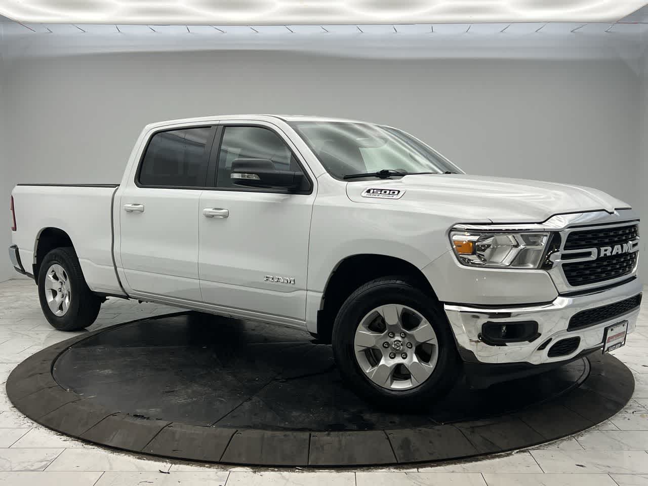 2022 RAM 1500 Big Horn/Lone Star 4x4 Crew Cab 6'4's photo