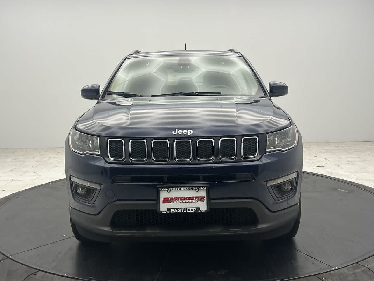 2021 Jeep Compass Latitude photo 2