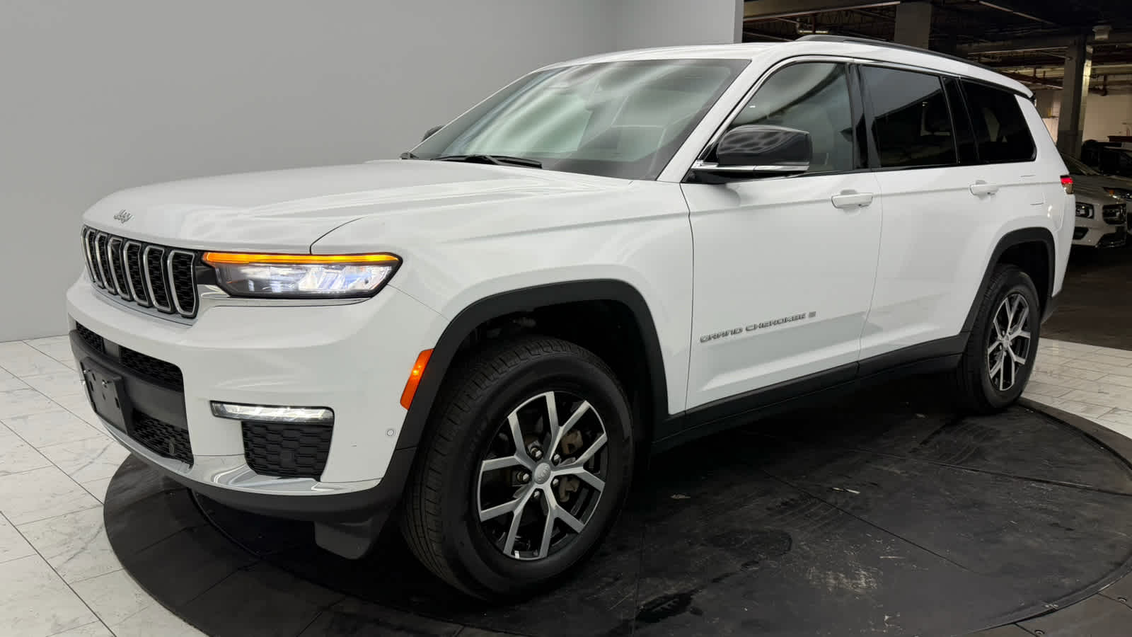 Certified 2025 Jeep Grand Cherokee L Limited 4x4