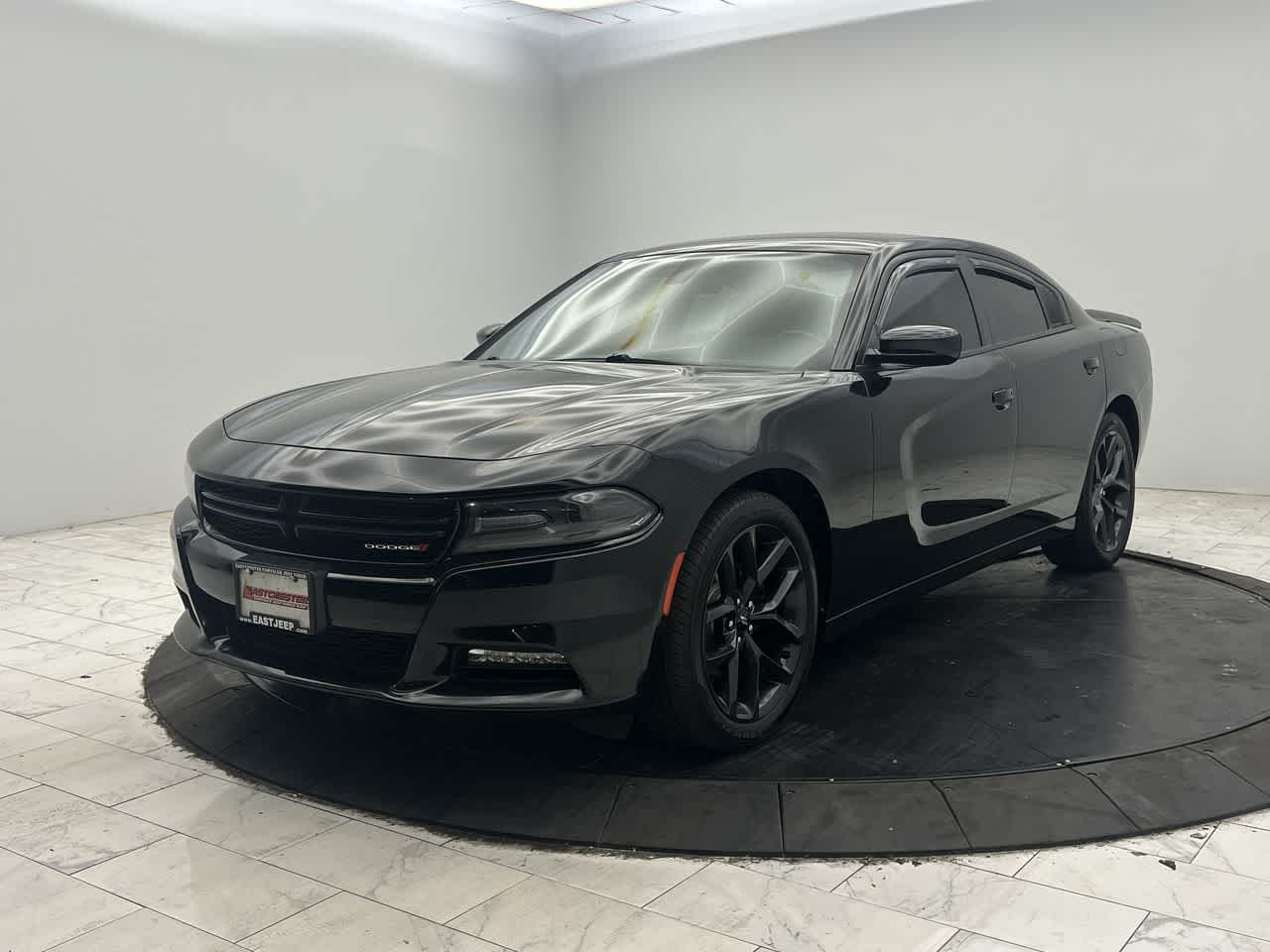 2019 Dodge Charger SXT photo 4