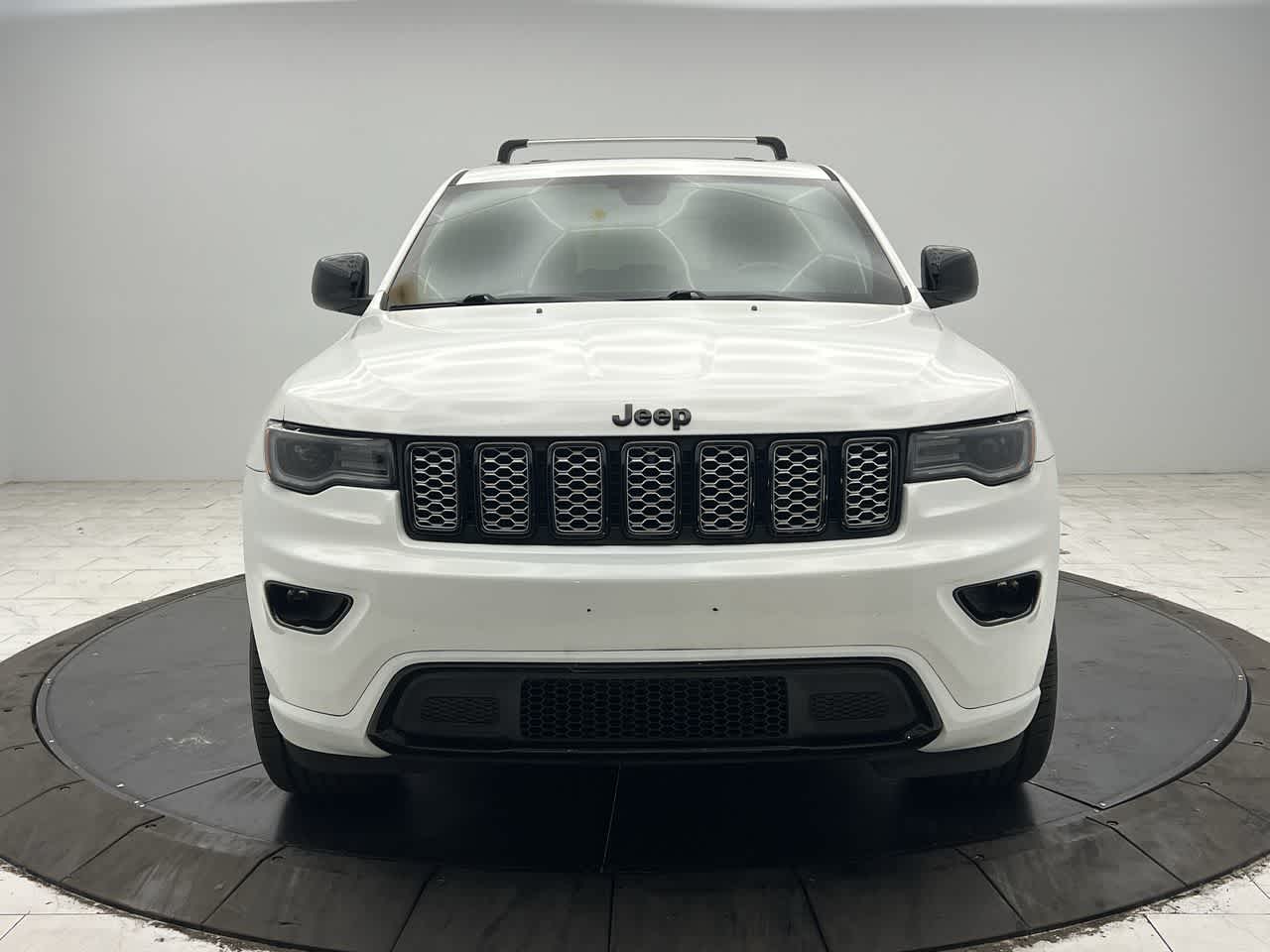2020 Jeep Grand Cherokee Altitude photo 3