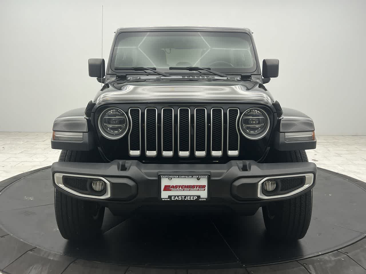 2020 Jeep Wrangler Unlimited Sahara photo 3
