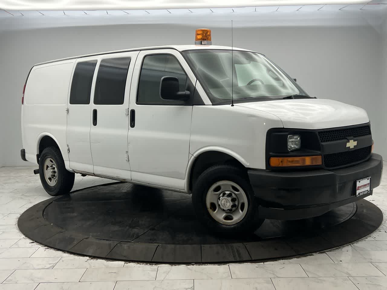2017 Chevrolet Express 3500 Work Van HD's photo