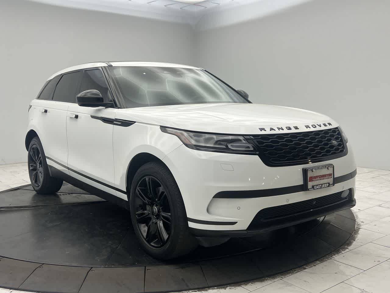 SALYJ2EXXPA353747