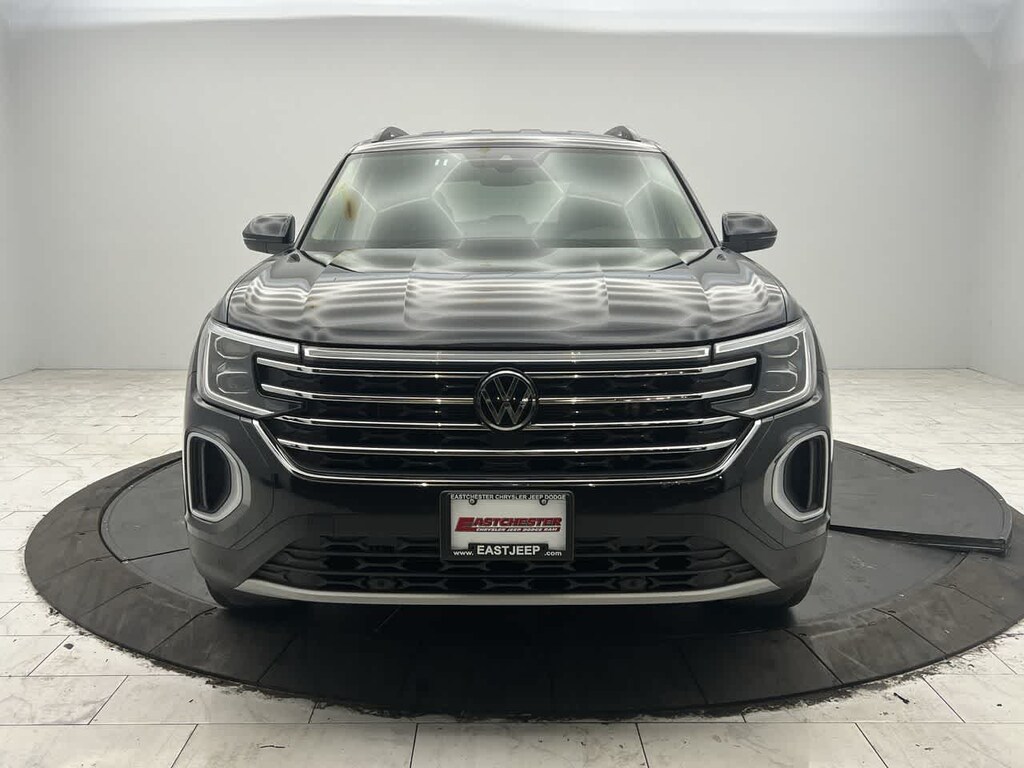 Used 2025 Volkswagen Atlas 2.0T SE w/Technology 4MOTION