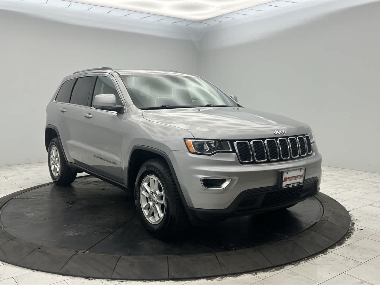 Used 2018 Jeep Grand Cherokee Laredo E with VIN 1C4RJFAG3JC425442 for sale in Bronx, NY