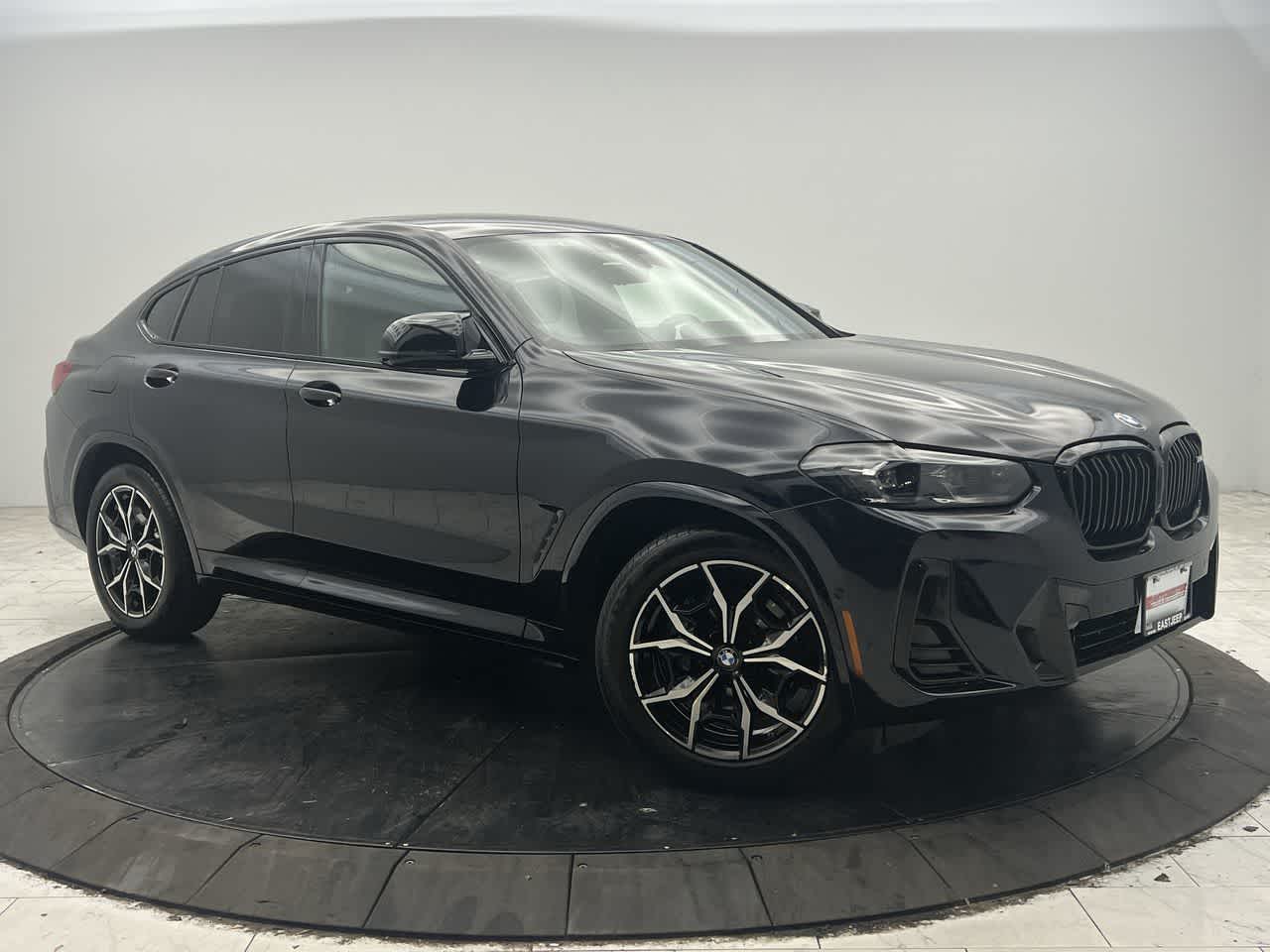 2022 BMW X4 M40i's photo