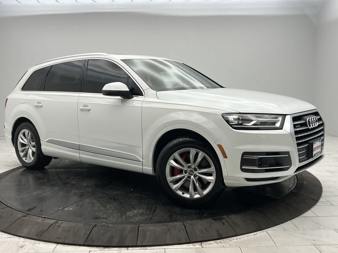 2017 Audi Q7 Premium Plus's photo
