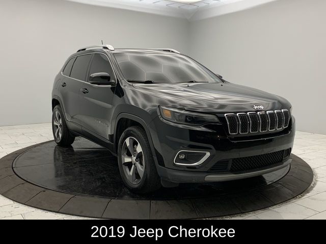 Used 2019 Jeep Cherokee Limited with VIN 1C4PJMDX9KD137475 for sale in Bronx, NY