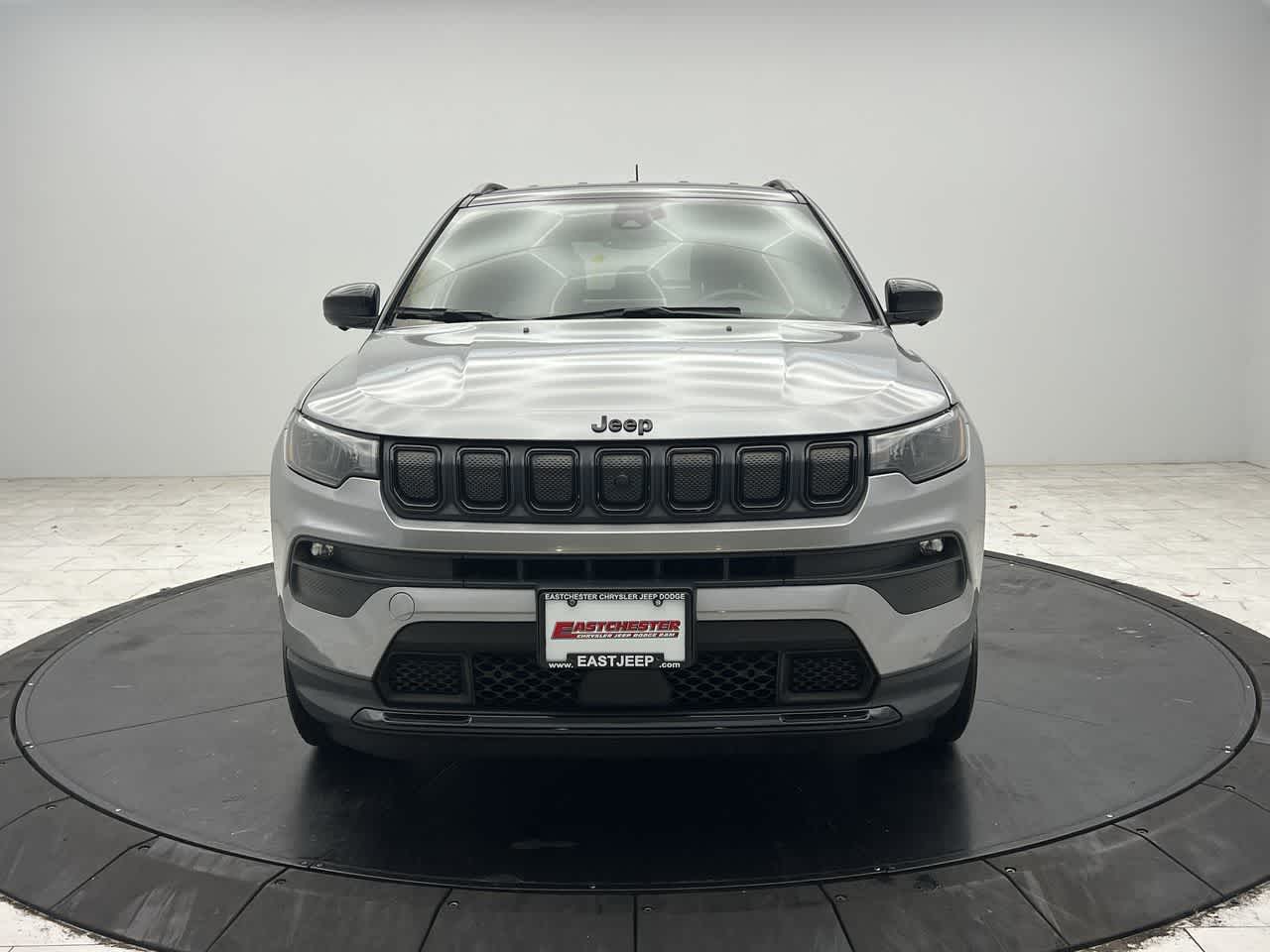 2022 Jeep Compass North Edition Latitude photo 3