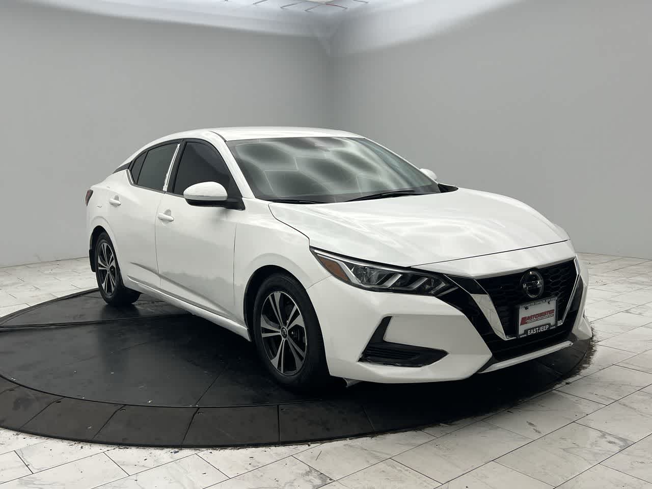 2021 Nissan Sentra SV photo 2