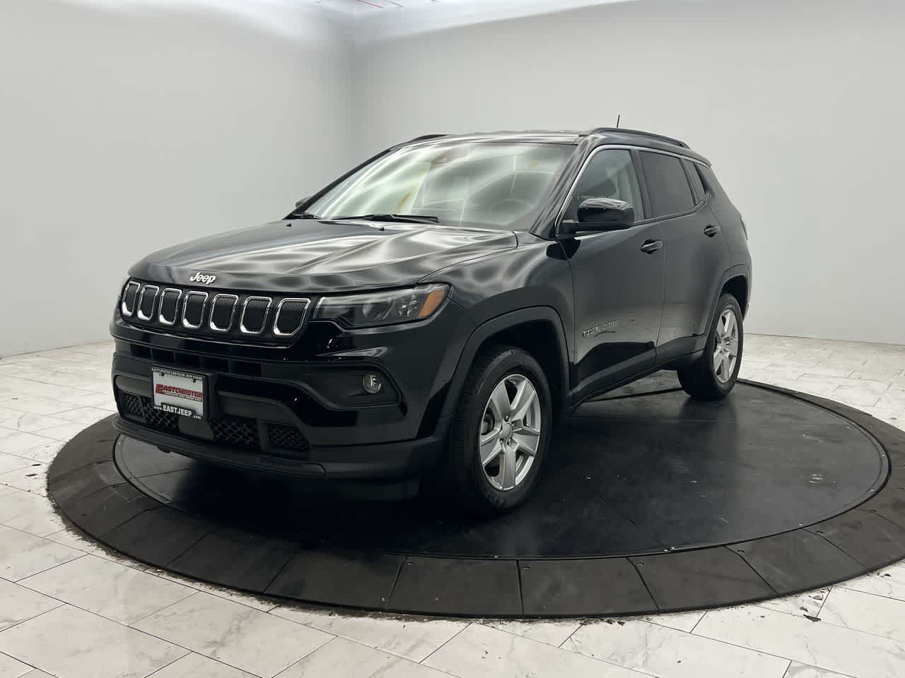 2022 Jeep Compass Latitude photo 4