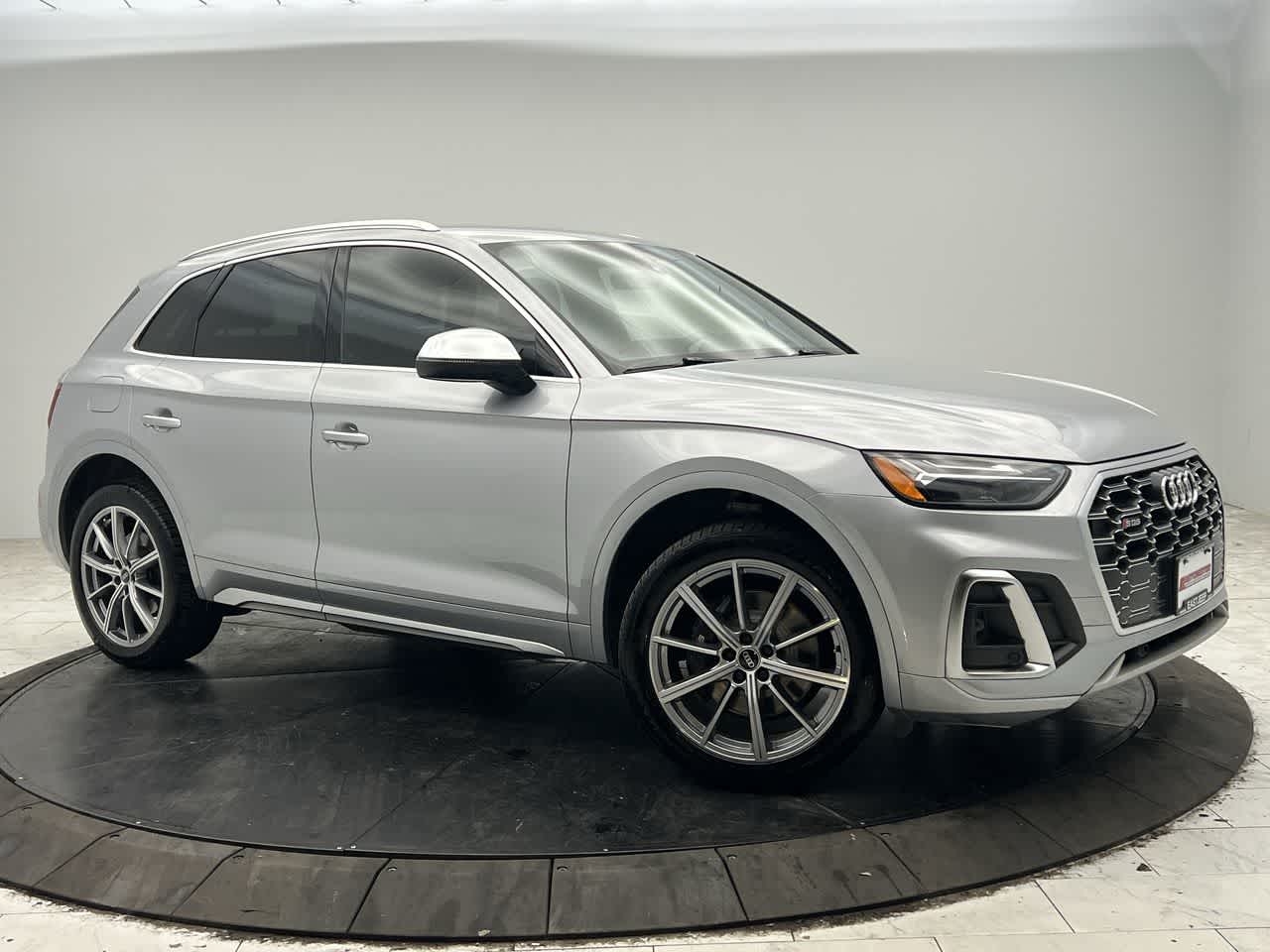 2022 Audi SQ5 Premium's photo