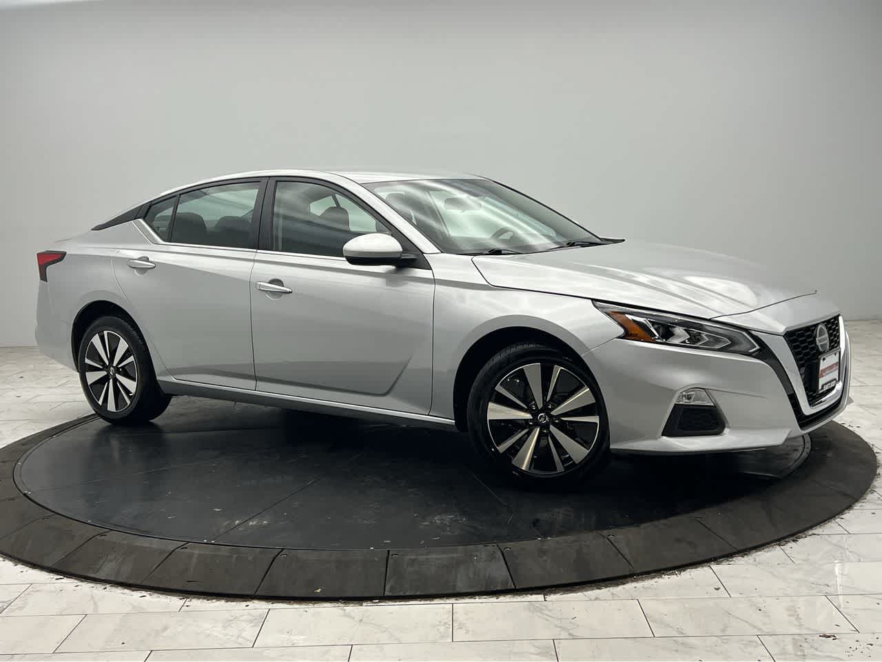 2022 Nissan Altima SV