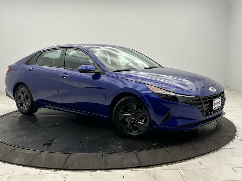 Used 2023 Hyundai Elantra SEL IVT