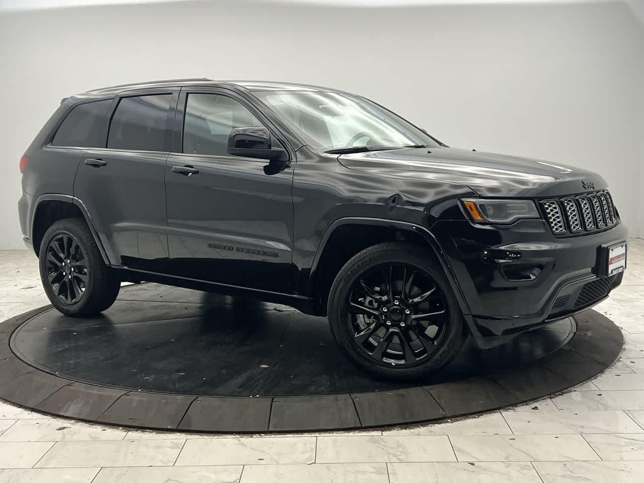 2021 Jeep Grand Cherokee Laredo X's photo