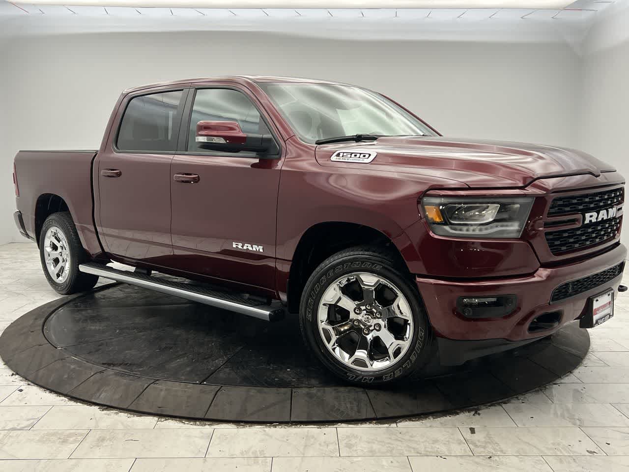 2022 RAM 1500 Big Horn/Lone Star 4x4 Crew Cab 5'7's photo