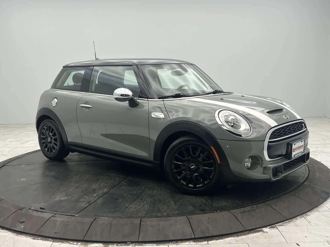 2015 MINI Cooper S's photo