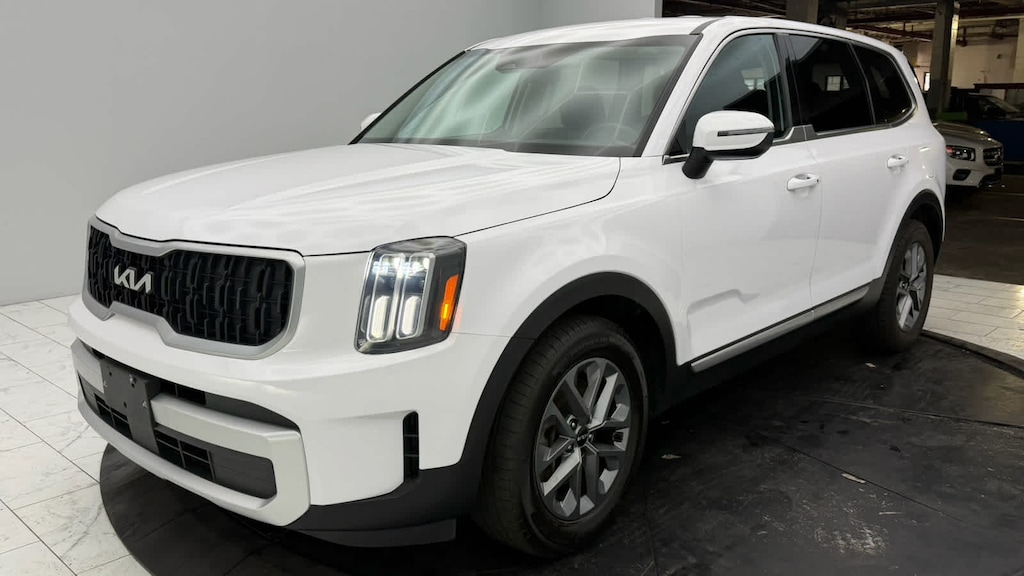 Used 2023 Kia Telluride LX AWD