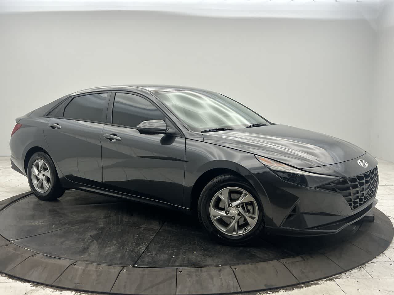 2022 Hyundai Elantra 2.0 SE IVT SULEV's photo