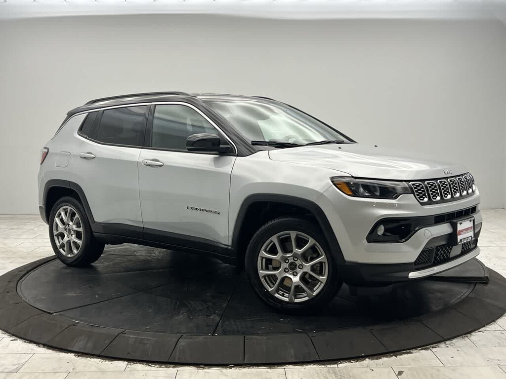 Used 2025 Jeep Compass Limited 4x4