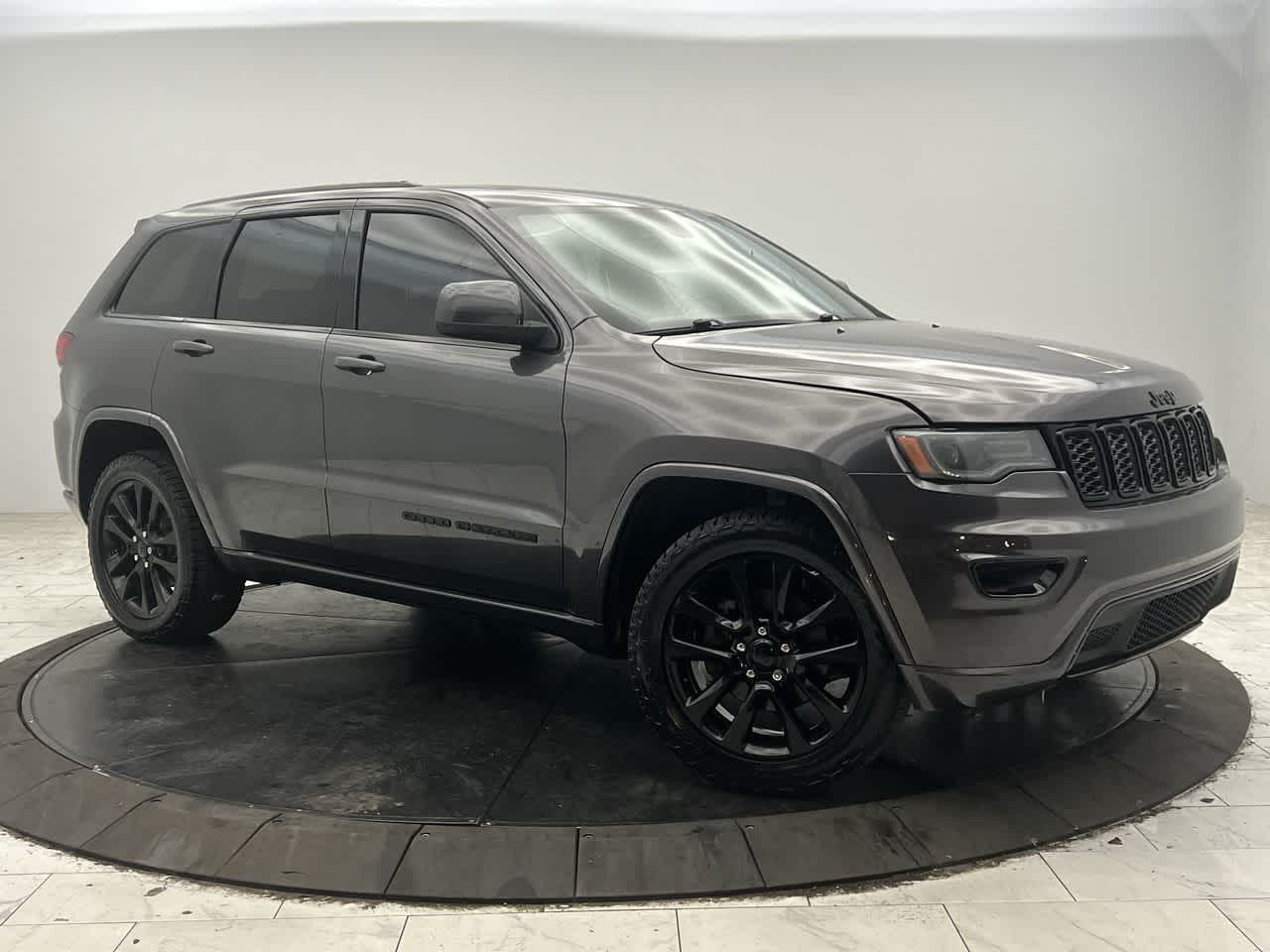 2018 Jeep Grand Cherokee Altitude's photo