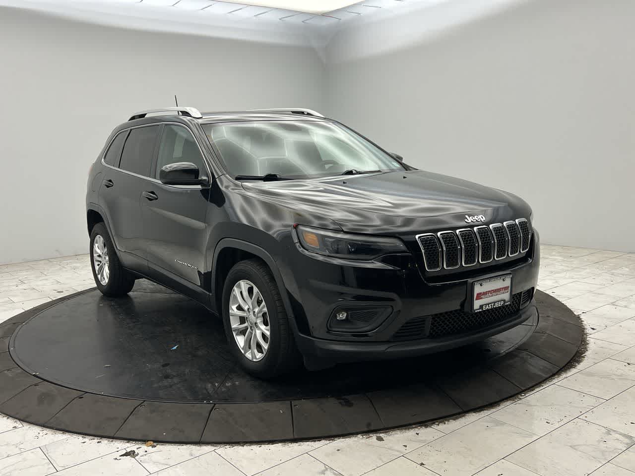2019 Jeep Cherokee Latitude photo 2