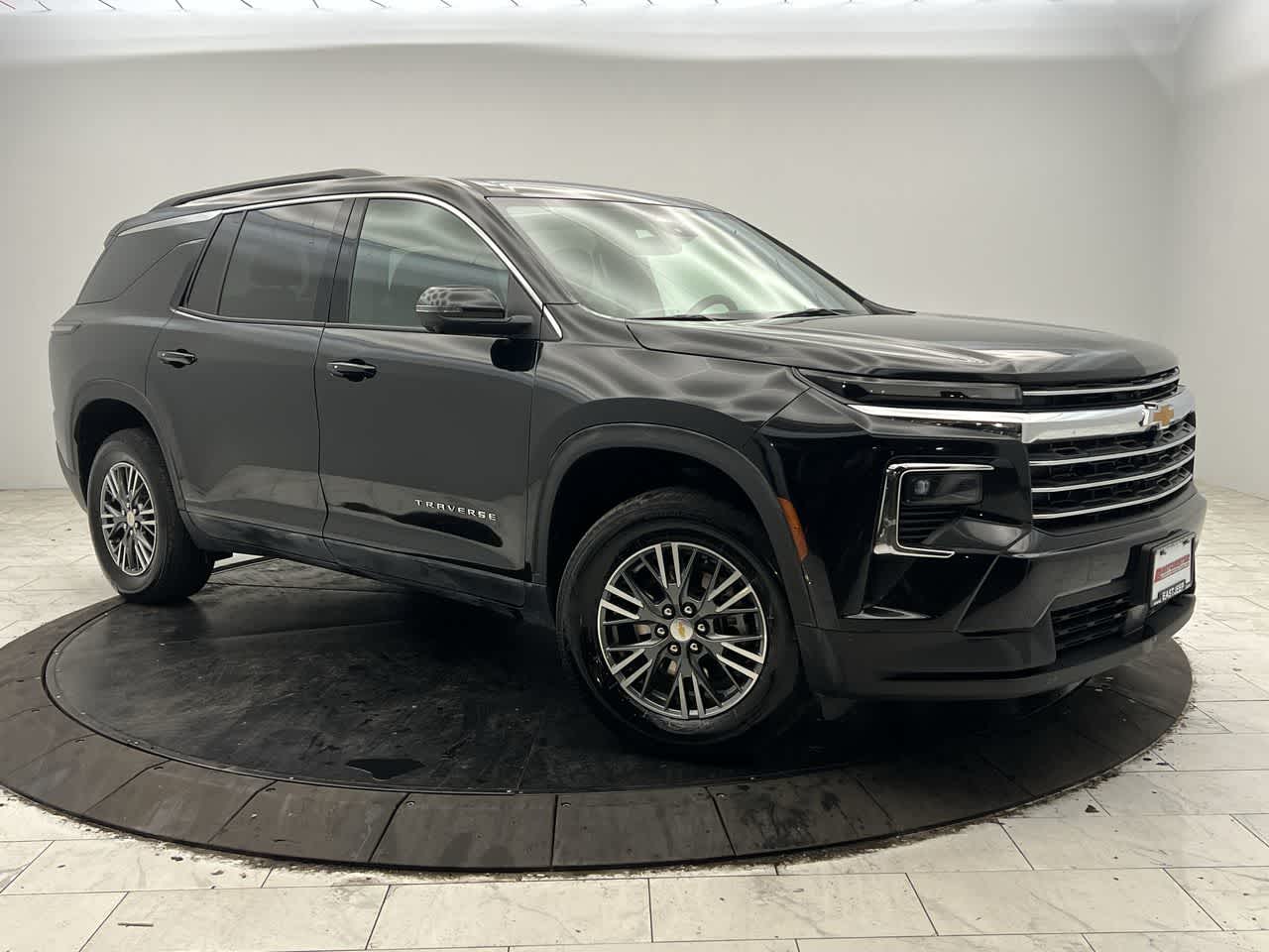 2024 Chevrolet Traverse 2LT's photo