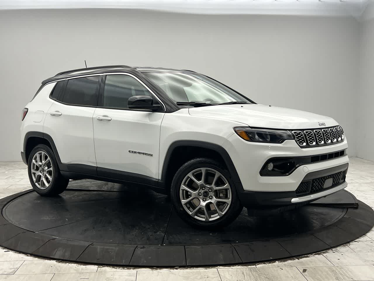 2025 Jeep Compass Limited 4X4's photo