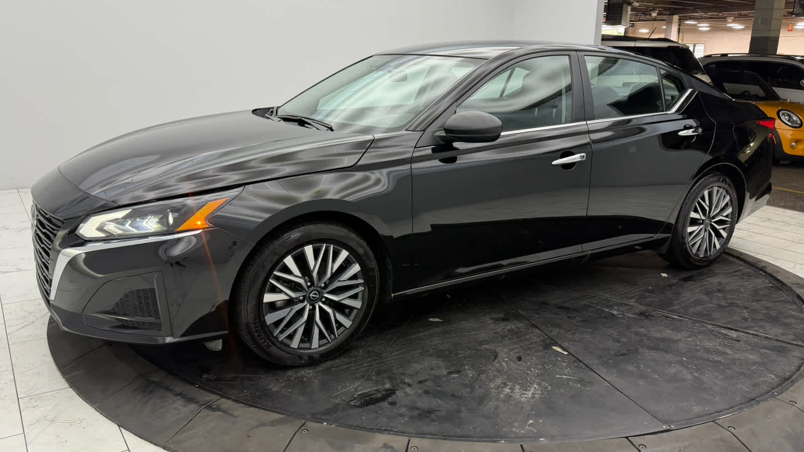 Used 2025 Nissan Altima SV FWD