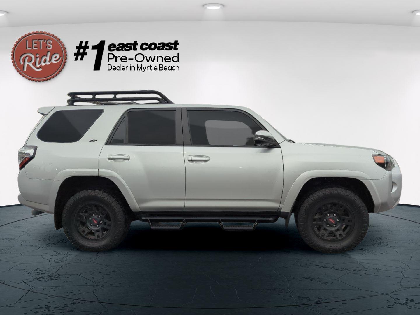 2022 Toyota 4Runner SR5 Premium photo 4
