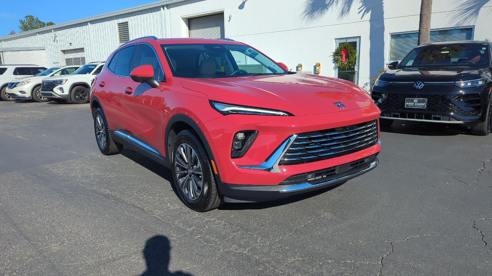 2025 Buick Envision Preferred photo 3