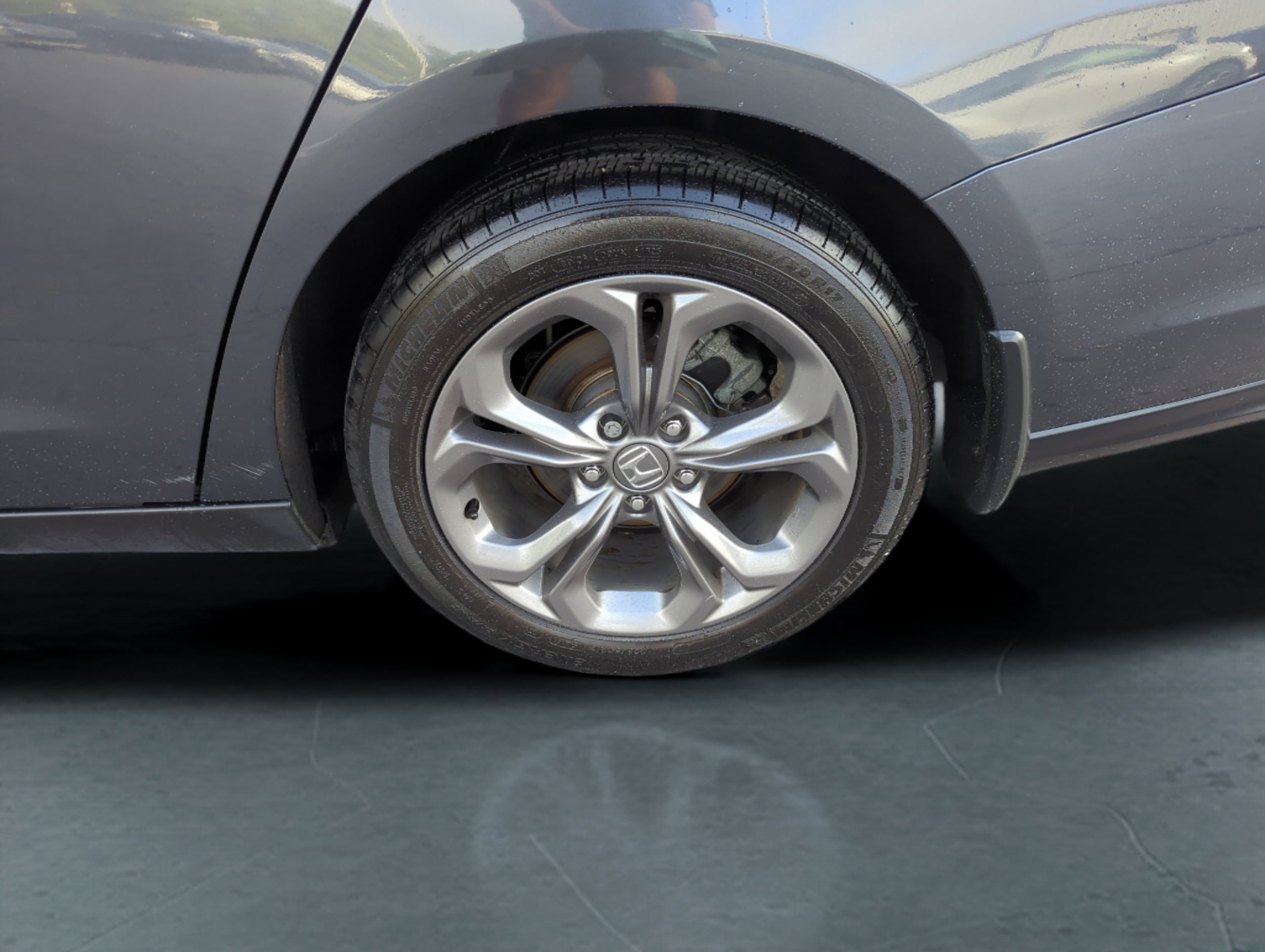 2024 Honda Accord EX - Photo 31