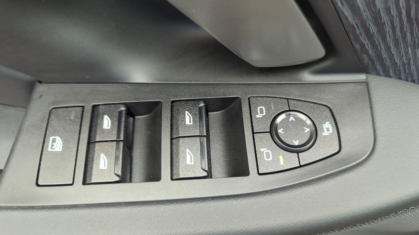 2025 BMW i5 40 - Photo 30