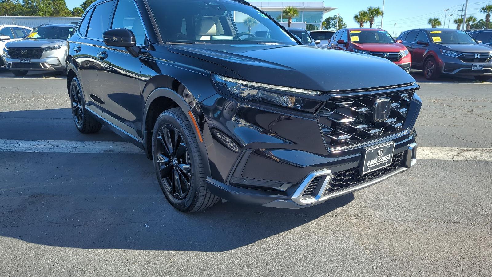 2023 Honda CR-V Hybrid Sport Touring photo 3