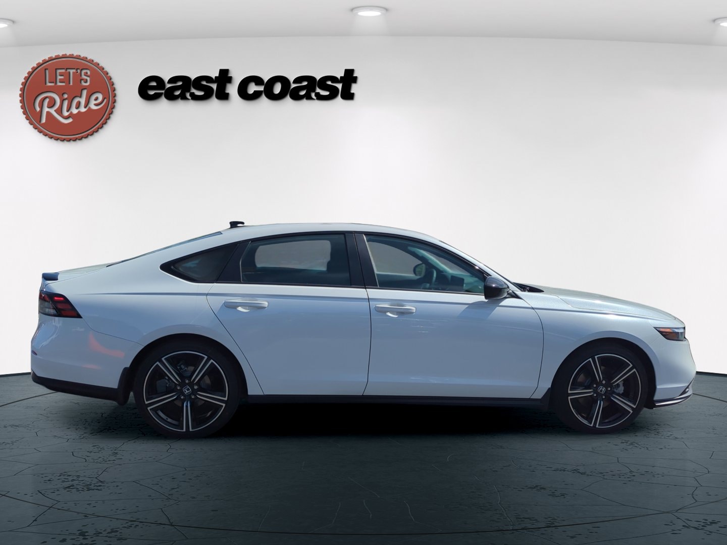 2026 Honda Accord Hybrid Sport - Photo 6